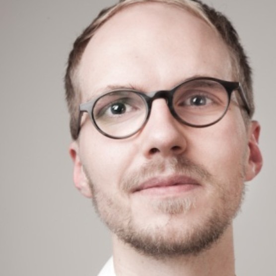 Michael_Bandt_Neukölln Michael Bandt hat kurze Haare und trägt eine Brille
